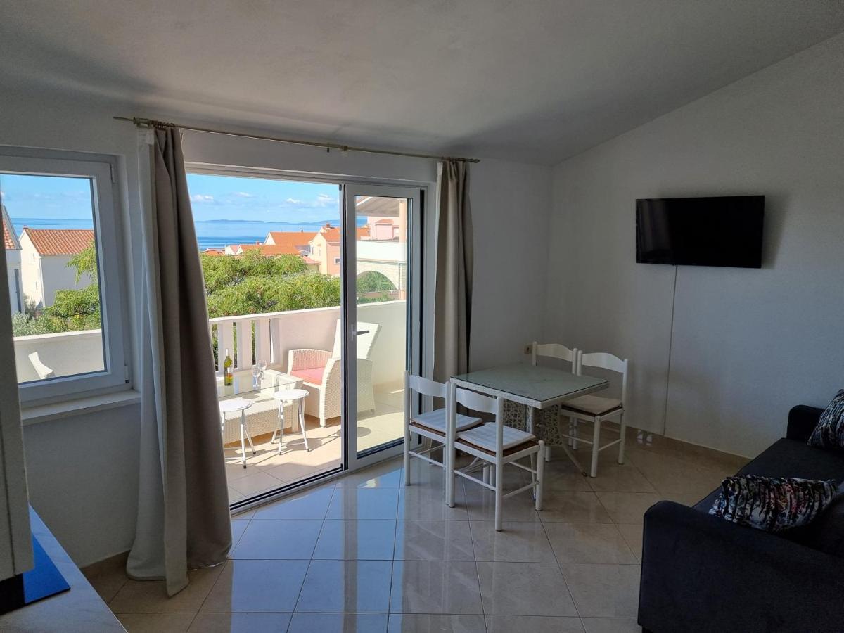 Apartments Ana Novalja Exterior photo